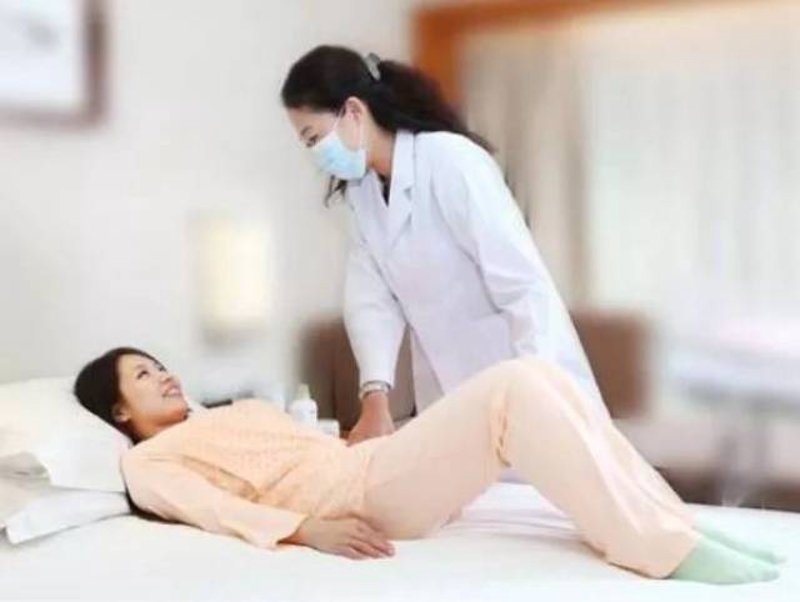 如何成为一名专业的母婴护理师?母婴护理师证书由谁来颁发?这篇文章将为您详细解答。